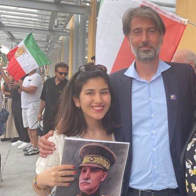 Monarchist Persian girl 👑 - Iran will be free with our king Reza Pahlavi - زن مرد آزادی شاه میهن آبادی 💚🤍❤️