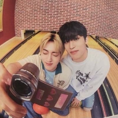 Haruto🤎 Jeongwoo🤍
Hajeongwoo universe 🦋🐺
I am a penguin 🐧