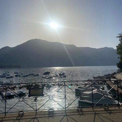 06azerty09's profile picture. 