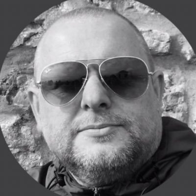 Pro Welsh Independence @Plaid_Cymru @YesCymru 🏴 Football @PorthcawlTownFC @Cymru ⚽️ Indie Music 🎶🍋🍏🐮 All views are my own