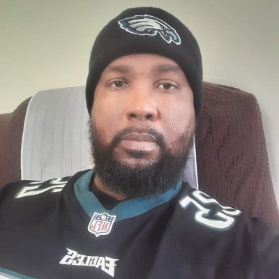 Originally from Jersey,
Navy Veteran, Proud Navy Dad(my son is enlisted in the navy)...die hard Eagles fan since I was 12 years old  I'm 48 now...🦅🦅