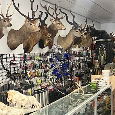 Cashy’s Hunting & Outdoors. Retailing Bow & Arrows, Guns & Ammo and everything associated with the Archery hunting and shooting sports