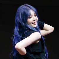 Dami Smiling 😊🦋(@yubinsmiles) 's Twitter Profile Photo