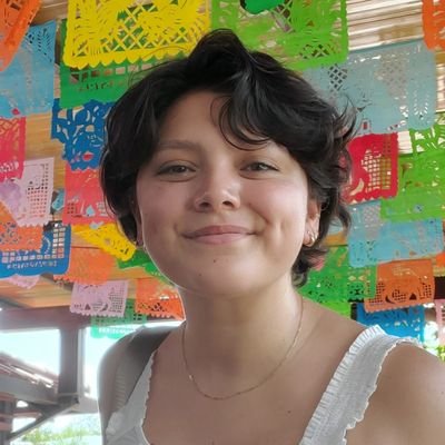 Community Engagement Producer/ Reporter @lapublicpress | ADLP #cbsnla 📺📲💻 | Miss.Cellānea📝
SELA born & raised. 🇲🇽🇬🇹🇺🇸
CSULB '17 👩🏽🎓
*IMO*