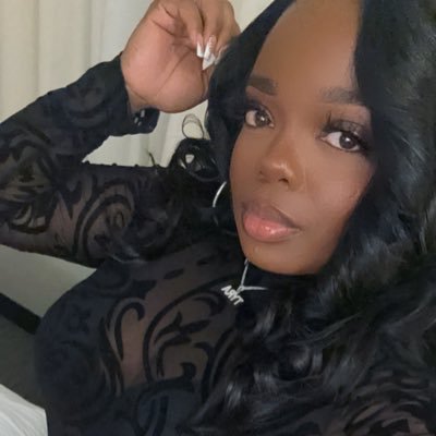 Wife 👰🏾 Mom 👧🏾👦🏼. Vlogger 📸✈🚢
Owner of @TheSkyeLine
https://t.co/gD4mnRYazO