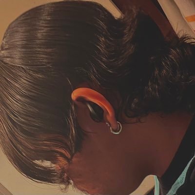 pgbeeee's profile picture. 