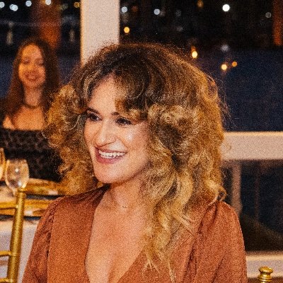 vp of ecommerce @ILIAbeauty | prev: growth @bobbiebabyco & strategy @commnthreadco | @taylorholiday’s #2 troll | Book https://t.co/ChdSimaJt2