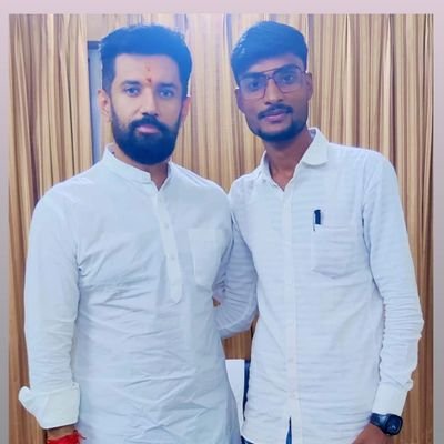 ArunSha71882427's profile picture. lok janshakti party (Ramvilsh) ke prakhand adhyaksh (आईटी सेल) parsauni, sitamarhi