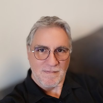 I create a podcast, newsletter, and courses for developing a strong mindset for weight loss. Counselor 20+ years, Podcaster 4+ years.