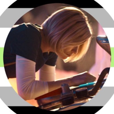 iantorambles's profile picture. doctor who, general nerd stuff and more doctor who || currently - 📺: fringe(rw) 📖: enders game