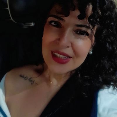 mimokassis's profile picture. ‏‏‏‏‏‏‏‏هيَ حُروفٌ تَنطقُ حَياة...كلماتي اكتُبها بحُب بقلمي ❤🌹
🇱🇧🎨✒♎