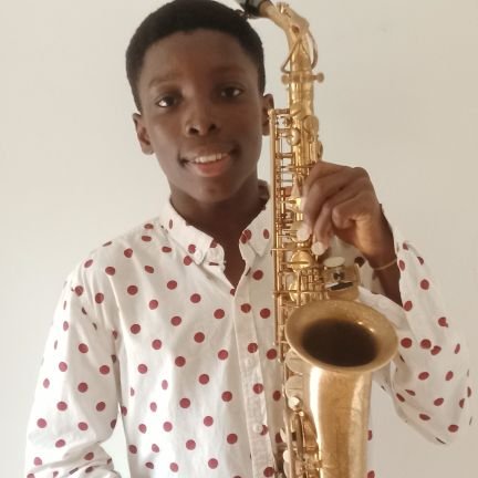 Professional SAXOPHONIST 🎷/
Handles more notes than a banker🎵/
Gemini ♊/
ManUtd Fan/
Follow Back/

For Bookings: https://t.co/ZrqIJ1U01J