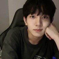 a (@bubbleguuum__) 's Twitter Profile
