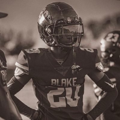 put god first ✝️ Defensive back Blake high-school, 3.40 gpa sophomore 5’11 165pounds text me at +1 (813) 445-2272 or email me at deshawnshaw2007@gmail.com