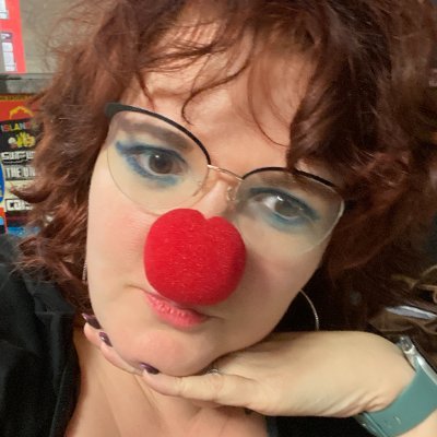 5'3 Anti- Zionist Jewish Bitch | Bi-con 💗💜💙 |She/Her | Future Social Worker | Opinions are my own and I didn't ask you.