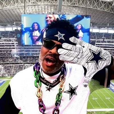 Life Long Cowboy fan 
D.J and on Air personality/Account exe KIEE88.3 FM Lafayette La Ex Army Desert Storm vet Dallas 
 father of 3 beautiful kids