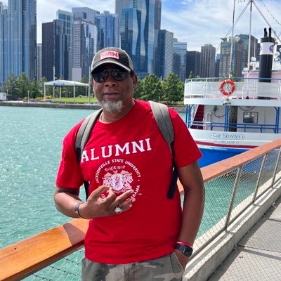 Housing Specialist 🏠 Jax State Gamecock 1992🏈🏆and Alumni 👨🏽‍🎓 Fan of Notre Dame and Minnesota Vikings Life Member of Kappa Alpha Psi Fraternity,Inc👌🏾♦️