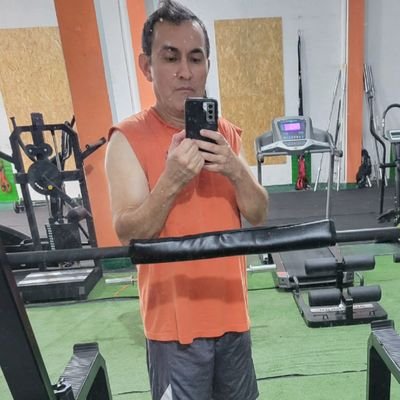 fn3pointer's profile picture. I am very active in sports and love God, basketball, gym and running!