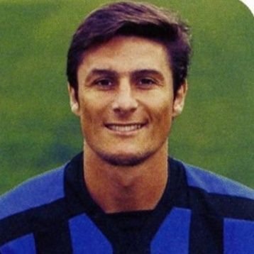 Presidente del Twitter Piedi /// Senatore del Down Twitter /// Massimo esperto di dita in culo /// Fondatore del gemellaggio rossobianconerazzurro 💙🖤❤️🖤🤍