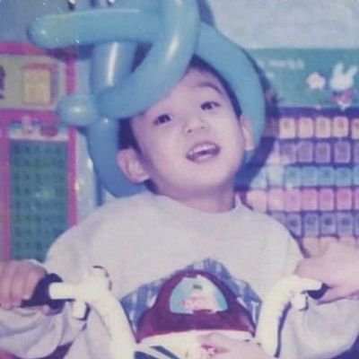 Lutfiana2412's profile picture. mood