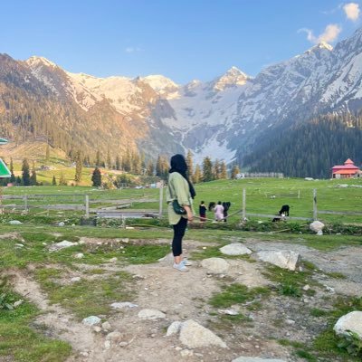 hafsarana_'s profile picture. To everyone whose favourite color is morally gray