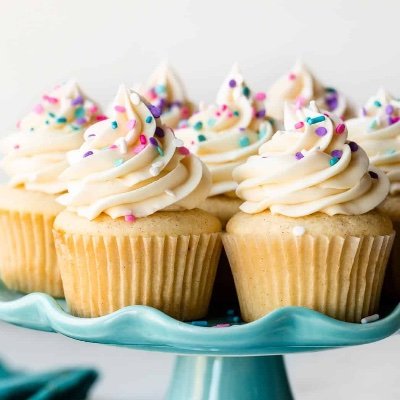 Official account for the blog, The Better Cupcake! The blog that introduces you to whole new flavors and rates them for your knowledge and for you to try!