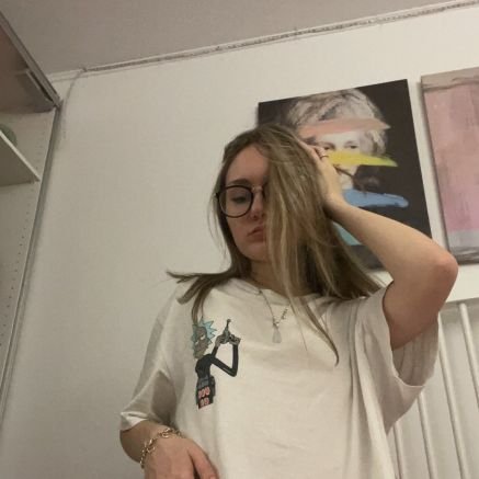 LonaLana343320's profile picture. Iam available