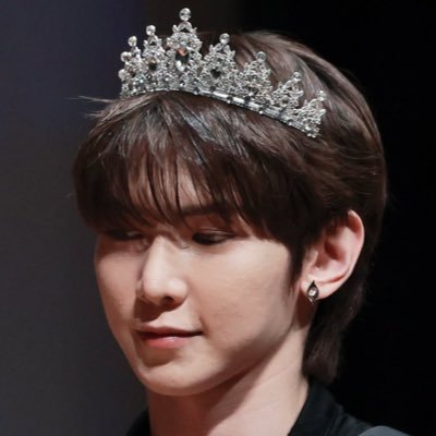 Yeosang over everyone