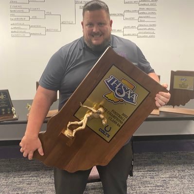 Assistant Football Coach - Ben Davis Giants Faith, Family, Football #AirRaidCertified Husband to the amazing @Mrs_CoachBrown “We play this game to win.”