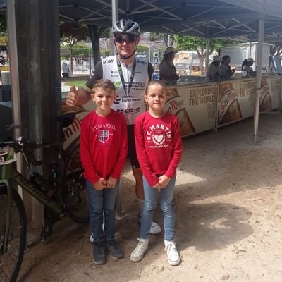 Valenciano de residencia, Andaluz por suerte y nacimiento, Carnavalero como forma de vida