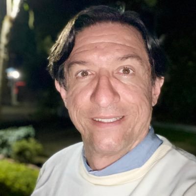 Medicina personalizada / Farmacología / Telesalud / Economía de la salud / Emprendedor / opiniones personales
