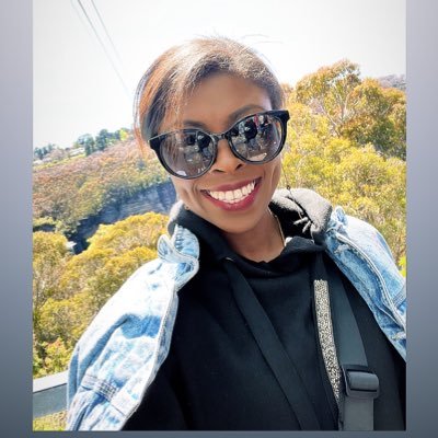 thesimonedee's profile picture. I come on twitter to “speak to the manager”.