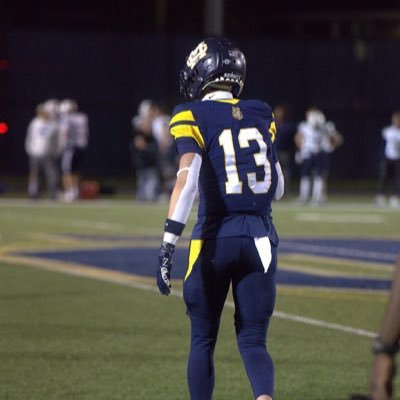 6’2 185  lbs wide receiver from Malden Catholic high school in Malden MA|3.3 gpa|781-820-9687|