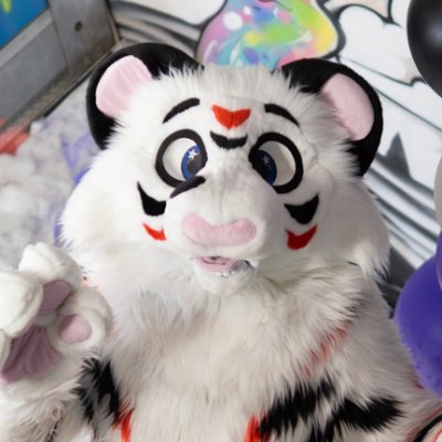 An easygoing white tiger cub ▪︎ Disney fan ▪︎ Love Nature/Explore/Travel ▪︎ PC/IT/tech nerd ▪︎ 40 ▪︎ ASD ▪︎ Furry cons & photos ▪︎ @furzywhitetiger.bsky.social