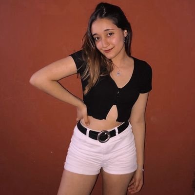 aguustinayazmin's profile picture. 🦋Ig aguustinayazmin