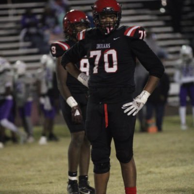 Gpa 3.0 #70 OT/OG/C/DL 6'4 280Lbs  (Yazoo city High School) ( MS) 2025 (6628368210) (Jabarius31@gmail.com)