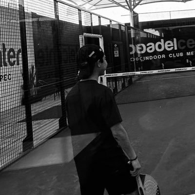 arturoriveroo's profile picture. 