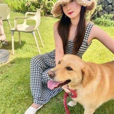 China563687044's profile picture. パワハラで精神病→すまほ副業でどん底から下克上♡アパレル3社を経営✌️資産30億以上。困っている人を助けたくてお金配りをやってます！。すぐ支援金受け取りたい人はこちら➡️https://t.co/gZWUulxU3j