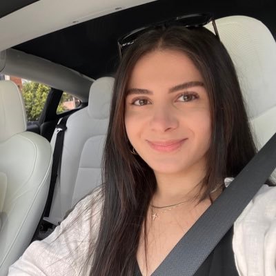 rianaaag's profile picture. 