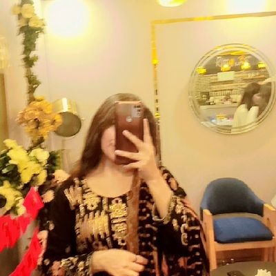 SyedaKirangill's profile picture. 🕊️
