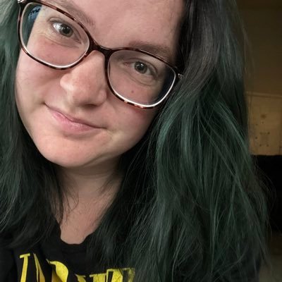 potsandpanicles's profile picture. 