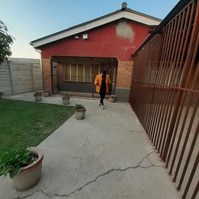 simbarashepande's profile picture. @the_next_level