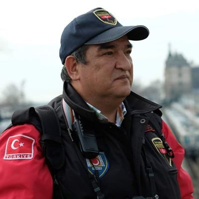İstanbul Arama Kurtarma Derneği Onursal Başkanı.  #depremamca  #afetyönetimuzmanı 
#fotoğrafçı