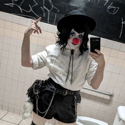 a simple he/him shitposter. 29/ENFP/♉ ↑18
Cosplay & Drag ☆ Healthcare & Arts
https://t.co/kYDgMIRJlq