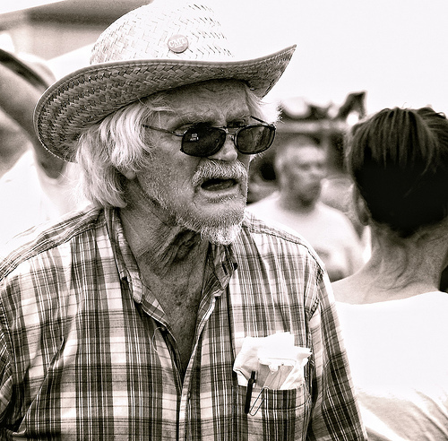 lesdys's profile picture. cranky