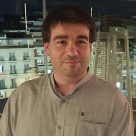Traductor y localizador EN, FR - ES y friki de las herramientas TAO /EN, FR - ES translator and localiser and CAT tool geek
Blog: https://t.co/qxeri3mjjr