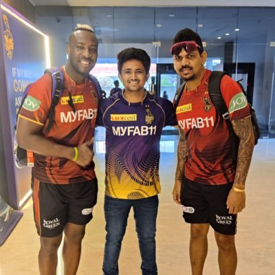 A hardcore KKR, Team India and Gautam Gambhir fan. Would pay to watch Gambhir setting up field in T20 to Dhoni.