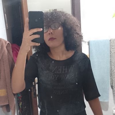 leilaneandrade_'s profile picture. 🌚🌝