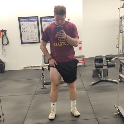 Crawford64logan's profile picture. UWEC class of 2027
Blugold football 🏈