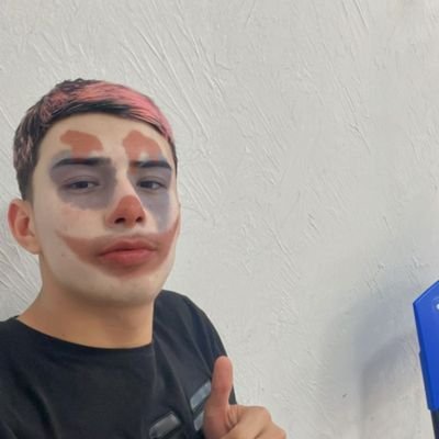 eii dama sabe q eu não vou voltar tou bonito de Lala,o tempo é curto eu só penso revoar revoar....
